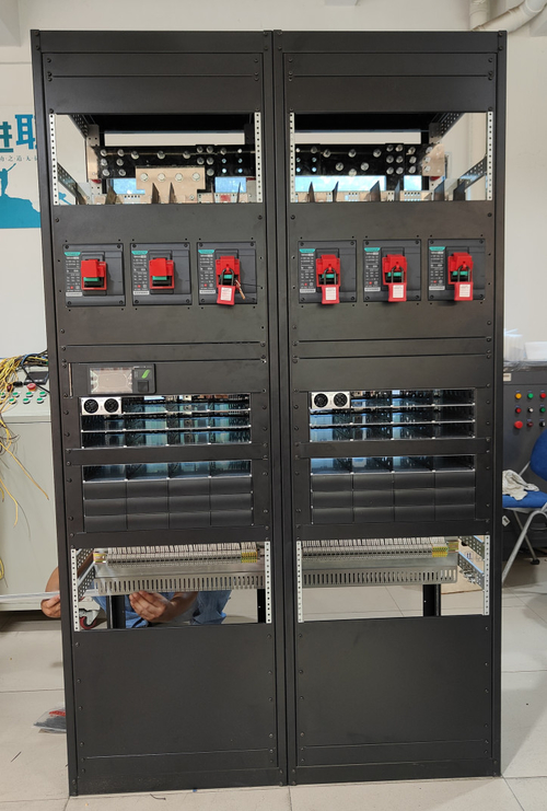 mais recente caso da empresa sobre Sistemas grandes com as 2 baías para Data Center