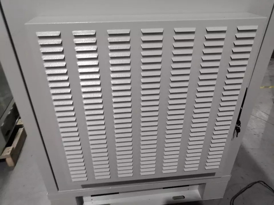 cercos exteriores RAL7035 Pantone 428C do metal do armário das comunicações 18U