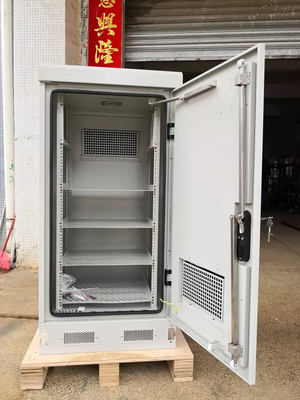 Cercos à prova de intempéries 23U Front Opening das telecomunicações de IP55 1.2mm SPCC