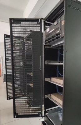 Eltek FPC Telecomunicações - 48Vdc 24KW sistema de energia CC com Smartpack S painel e 48V 3000W módulo