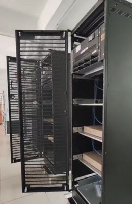 IP20 Custom Made 1000A 2000A 3000A Big Power Plant 3 Phase 380Vac 48Vdc Sistema de Energia de Telecomunicações Indoor Com Flatpack2 48/3000HE módulo FPC gabinete