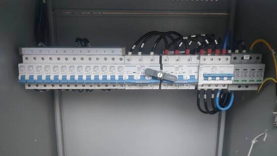 Vertiv NetSure 731 CC2-X2 48V 600A 36kW DC Sistema de Energia Telecom Rectificador de gabinete para estação base