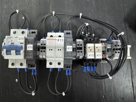 CE+T Bravo 25 1 Fase 110Vdc a 230Vac 6KVA CC a AC Sistema de inversor P/N S62AD5E0204SN000K001